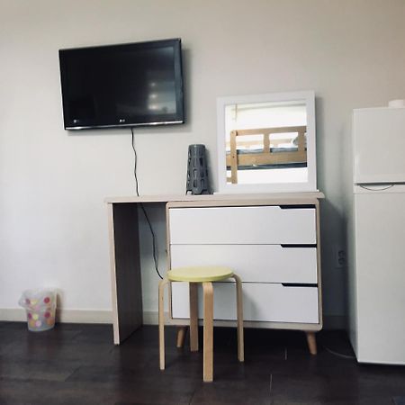Hongdae Pencil Guesthouse Seoul Bagian luar foto