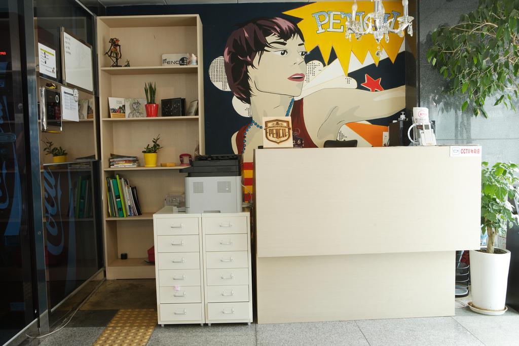 Hongdae Pencil Guesthouse Seoul Bagian luar foto