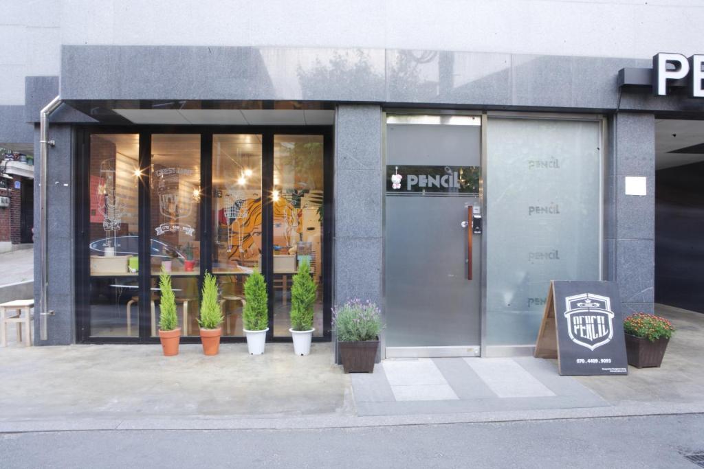 Hongdae Pencil Guesthouse Seoul Bagian luar foto