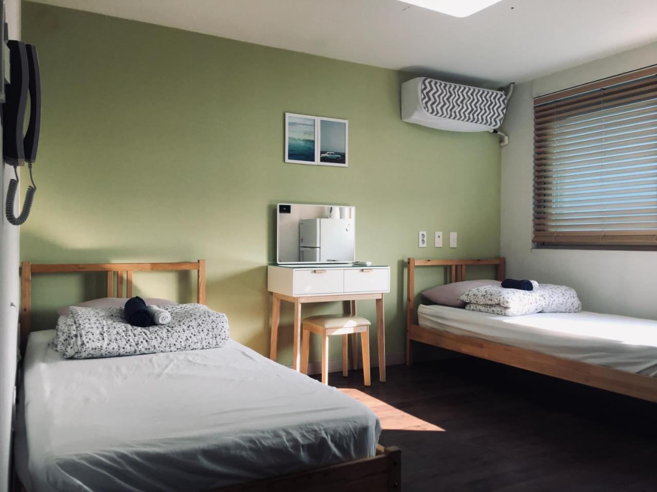 Hongdae Pencil Guesthouse Seoul Bagian luar foto