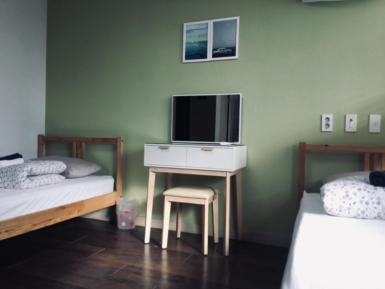 Hongdae Pencil Guesthouse Seoul Bagian luar foto
