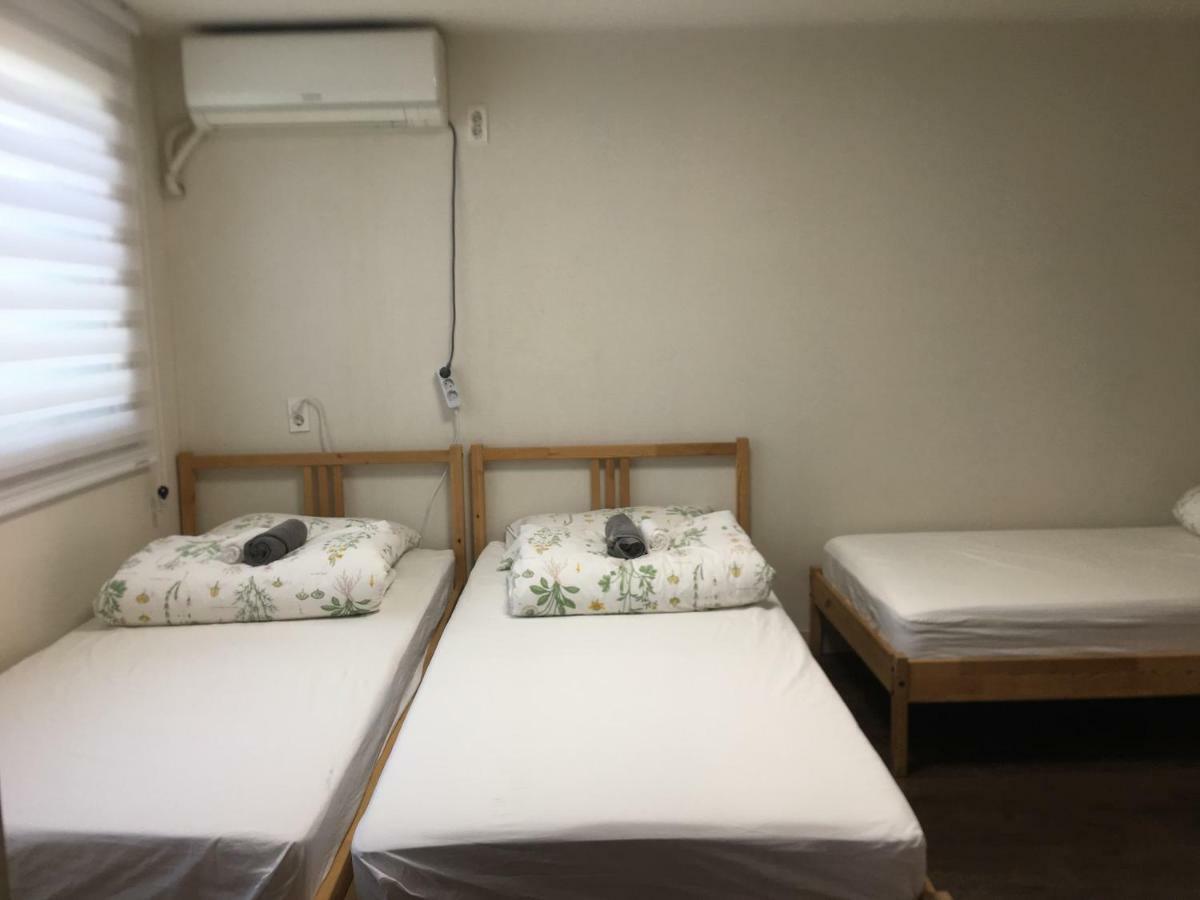 Hongdae Pencil Guesthouse Seoul Bagian luar foto
